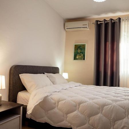 Xhelo'S Rooms Tirana Exterior foto