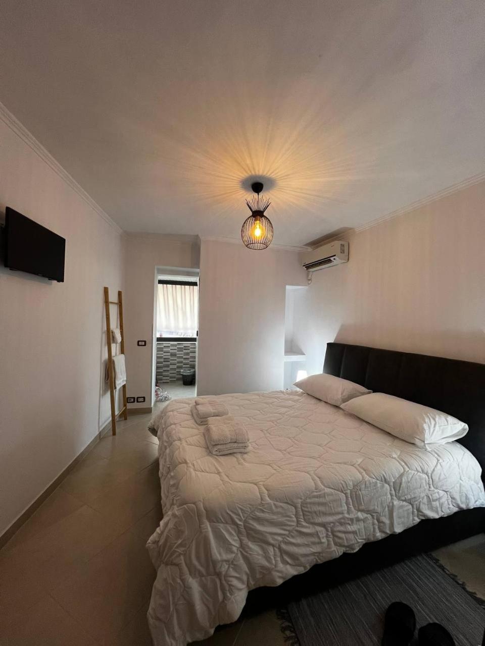 Xhelo'S Rooms Tirana Exterior foto